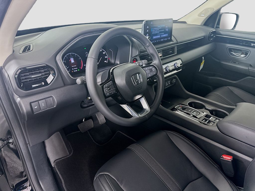 2025 Honda Pilot Touring photo 6