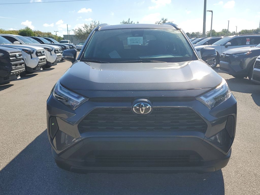 2025 Toyota RAV4 Hybrid XLE photo 2