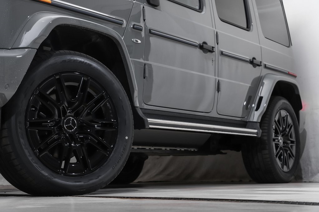 2025 Mercedes Benz G photo 21