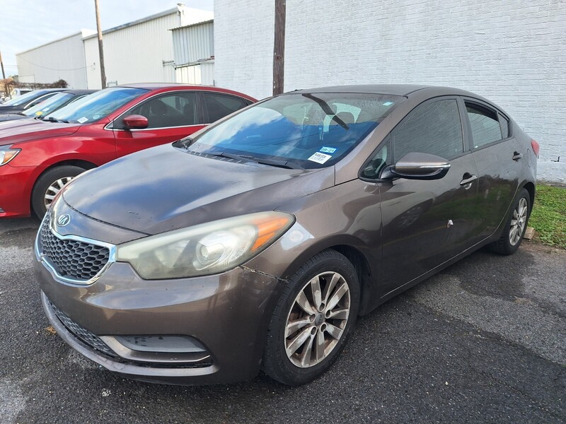 2015 Kia Forte LX's photo