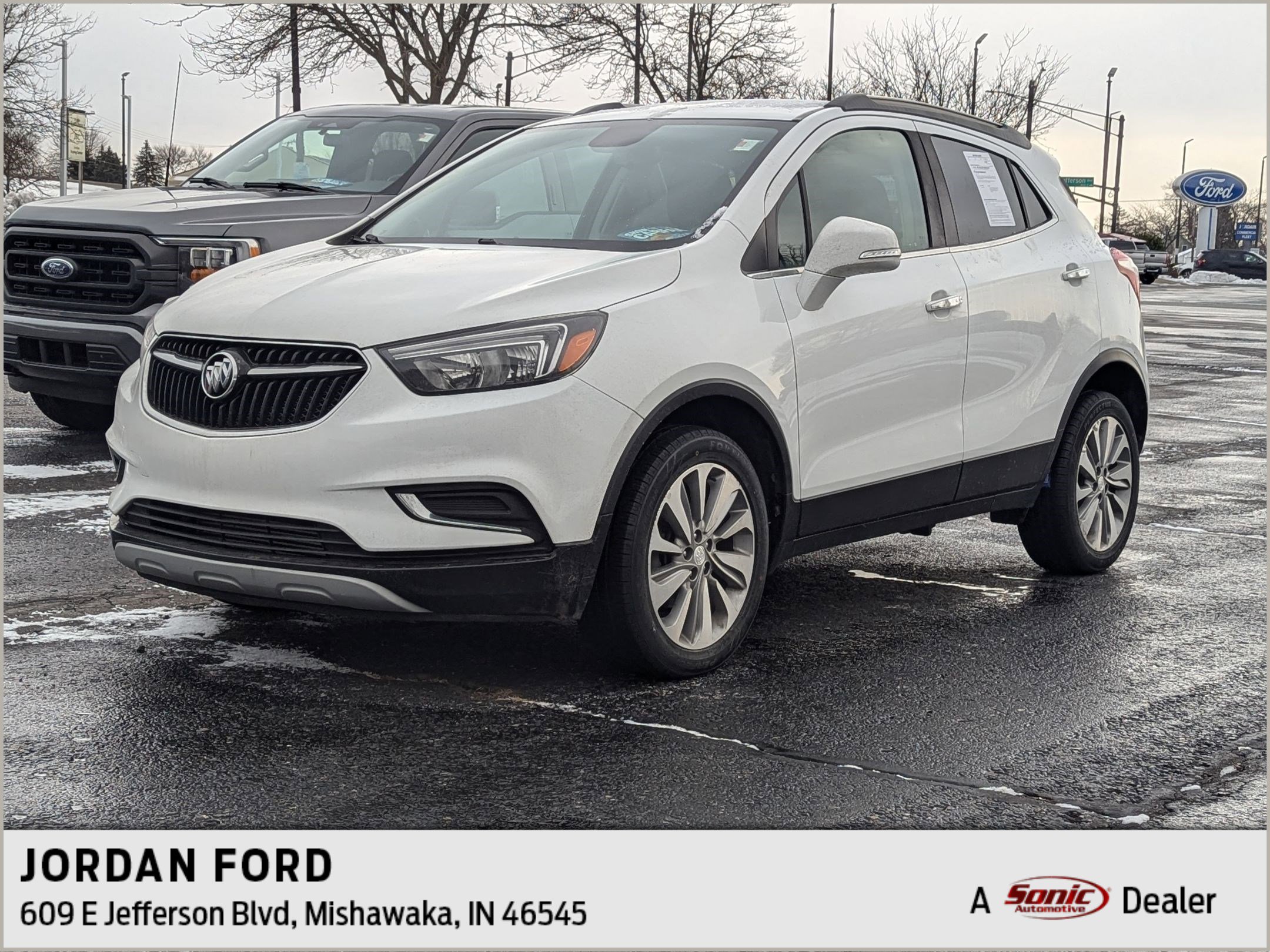2019 Buick Encore Preferred's photo