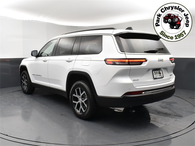 2025 Jeep Grand Cherokee Limited photo 4