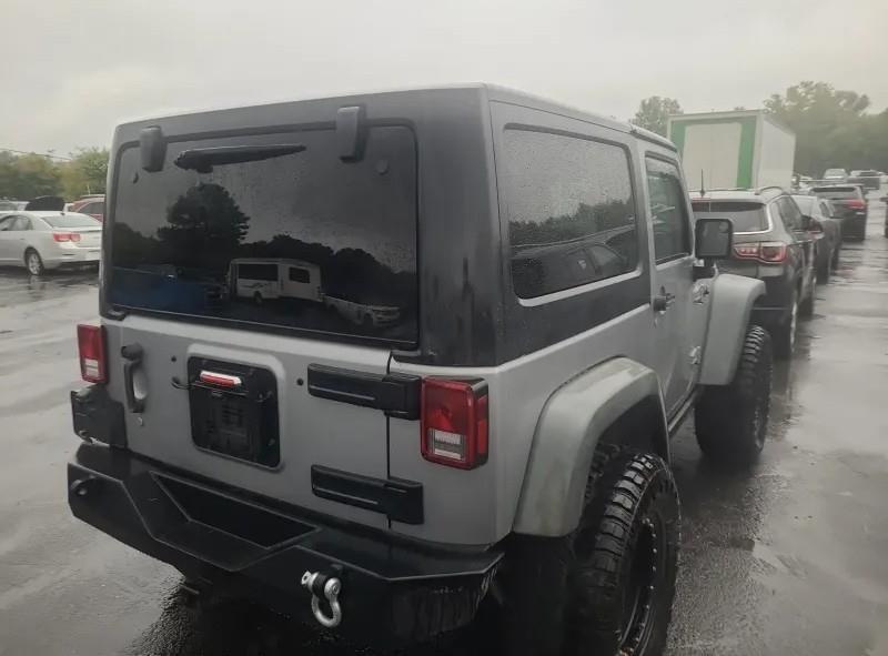 2016 Jeep Wrangler Rubicon photo 4