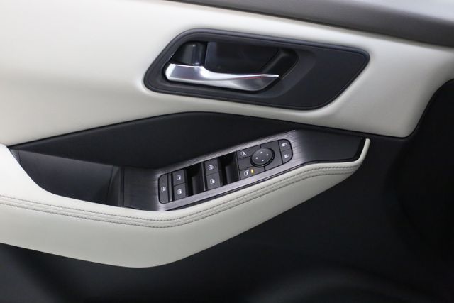 2025 Nissan Rogue SV photo 9