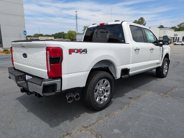 2025 Ford F-250 Lariat photo 4