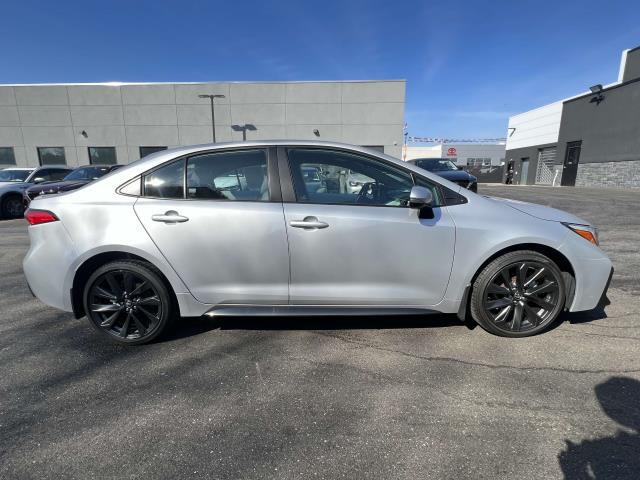 2023 Toyota Corolla SE photo 3