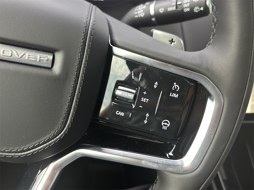 2025 Land Rover Range Rover Sport SE photo 16