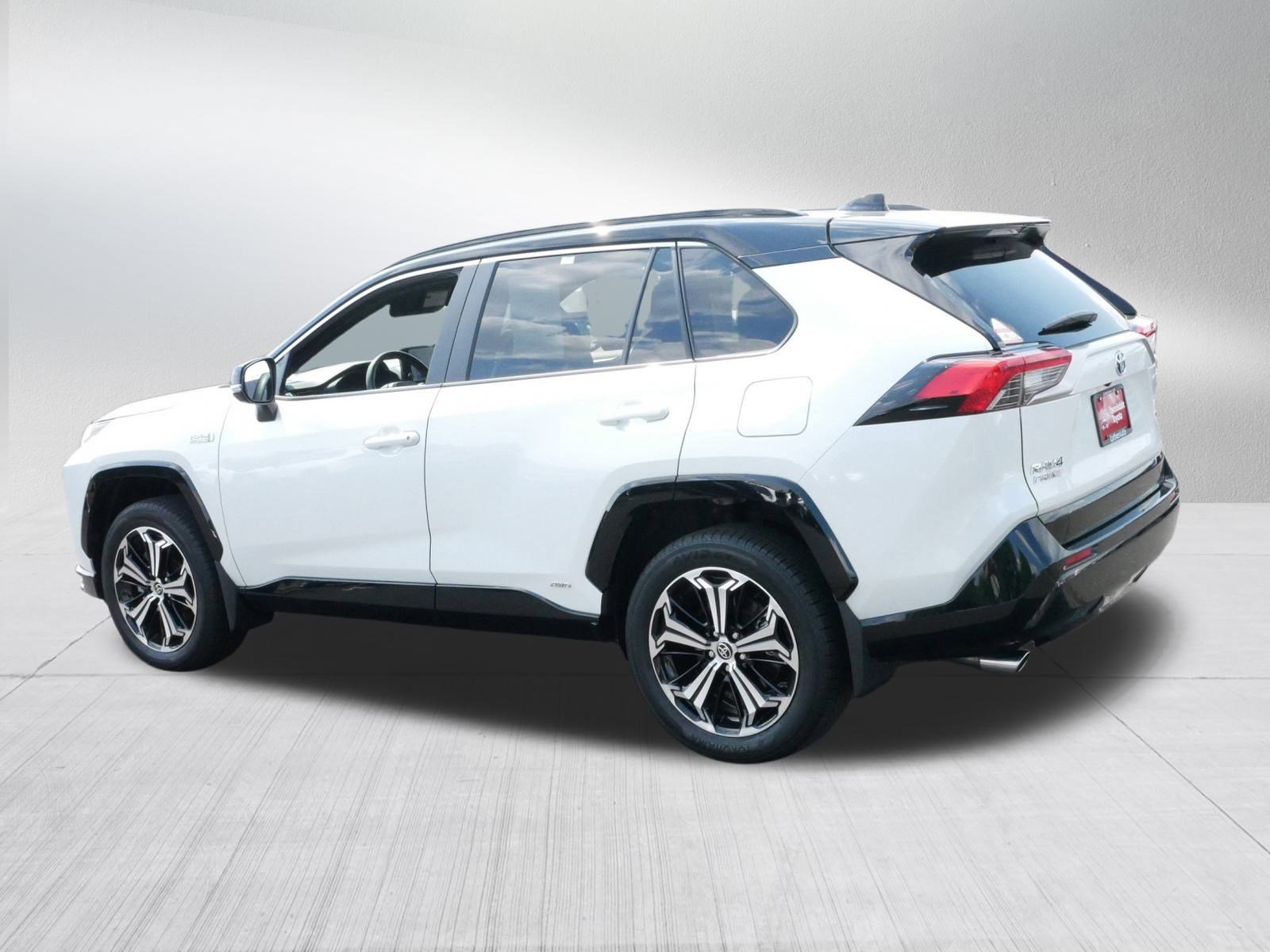 2023 Toyota RAV4 Prime XSE photo 4