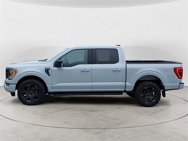 2022 Ford F-150 XLT photo 2