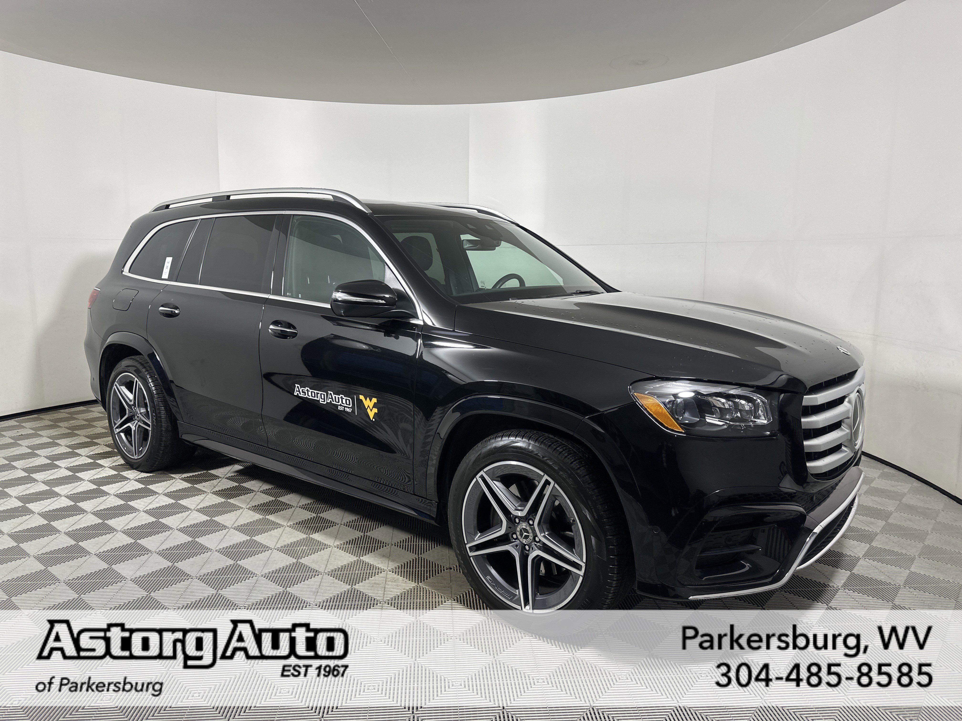 2025 Mercedes-Benz GLS Base's photo
