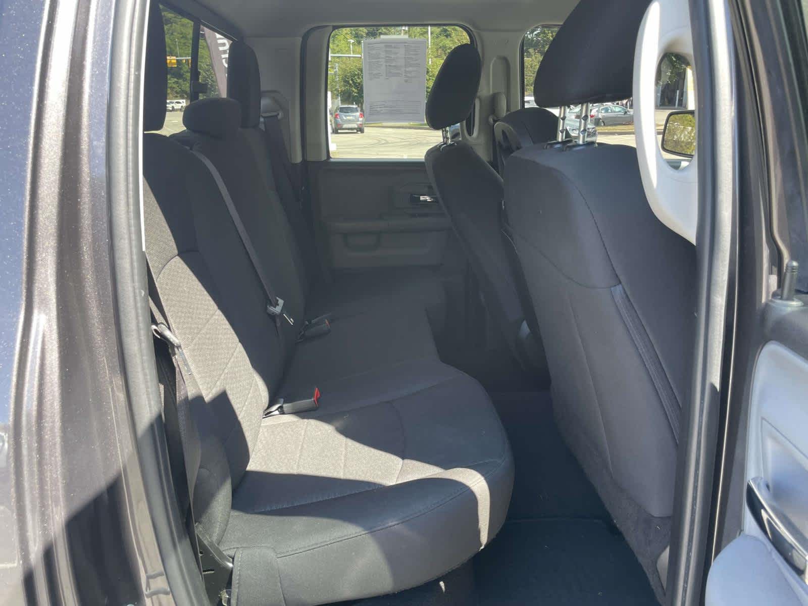 2020 Ram 1500 Classic Warlock photo 16