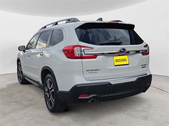 2023 Subaru Ascent Touring photo 2