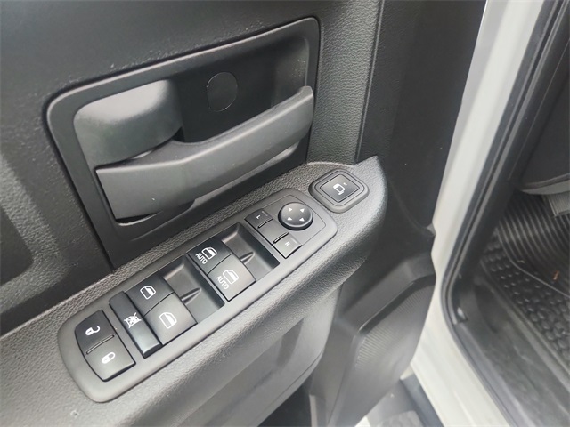 2023 Ram 2500 Tradesman photo 27