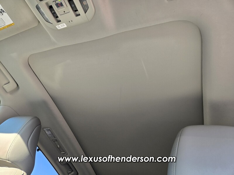 2021 Toyota Highlander Hybrid Platinum photo 11