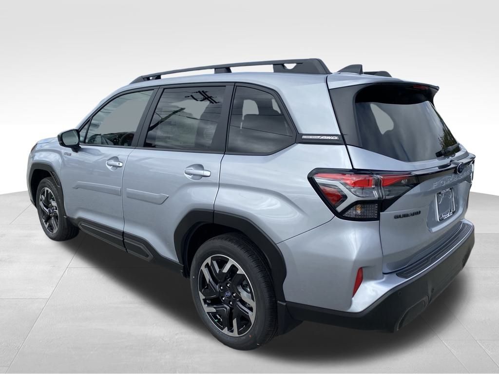2025 Subaru Forester Limited photo 4