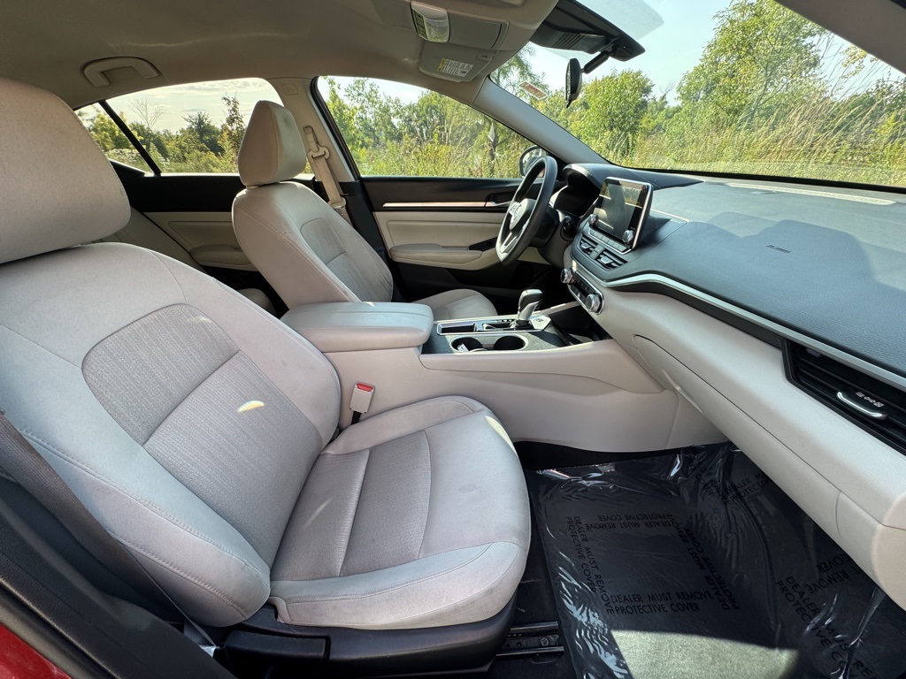 2022 Nissan Altima 2.5 SV photo 28