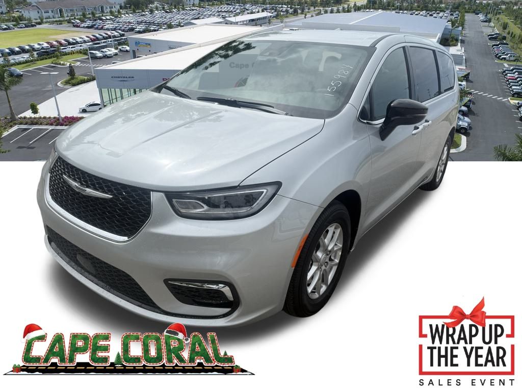 2026 Chrysler Pacifica Select's photo