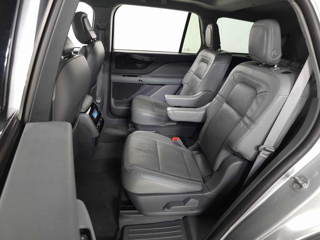 2020 Lincoln Aviator Reserve photo 29