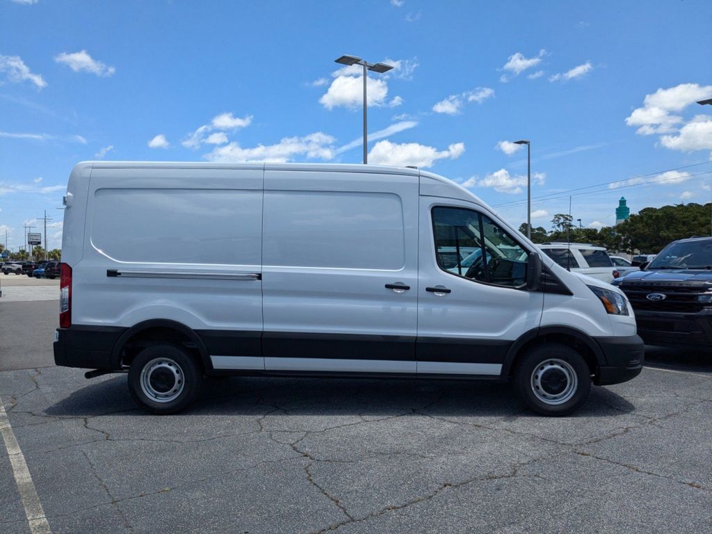 2025 Ford Transit photo 3