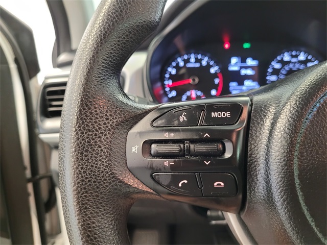 2023 Kia Rio LX photo 23