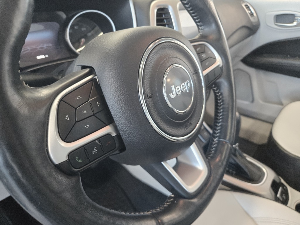 2018 Jeep Compass Latitude photo 23