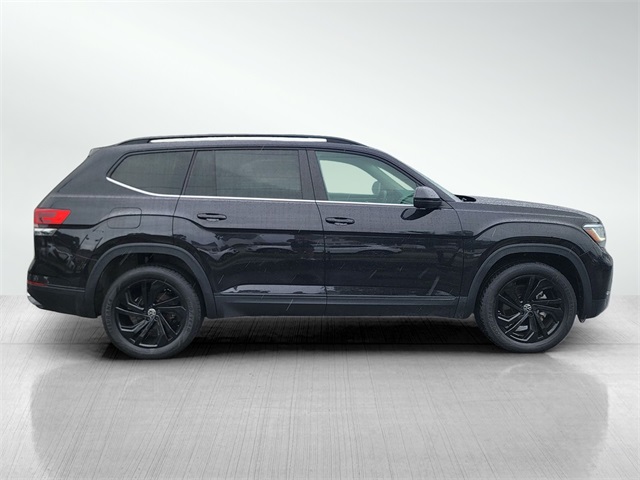 2023 Volkswagen Atlas SE Technology photo 2