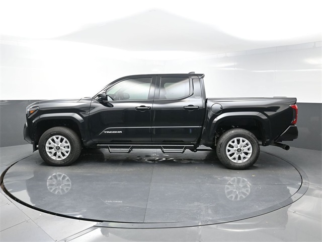 2025 Toyota Tacoma SR5 photo 4