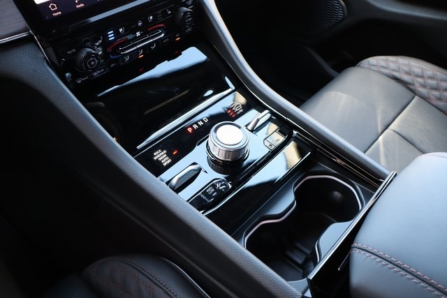 2025 Jeep Grand Cherokee Summit photo 21