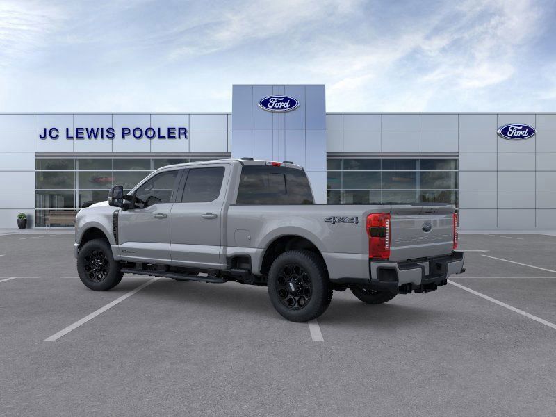 2025 Ford F-250 Lariat photo 4