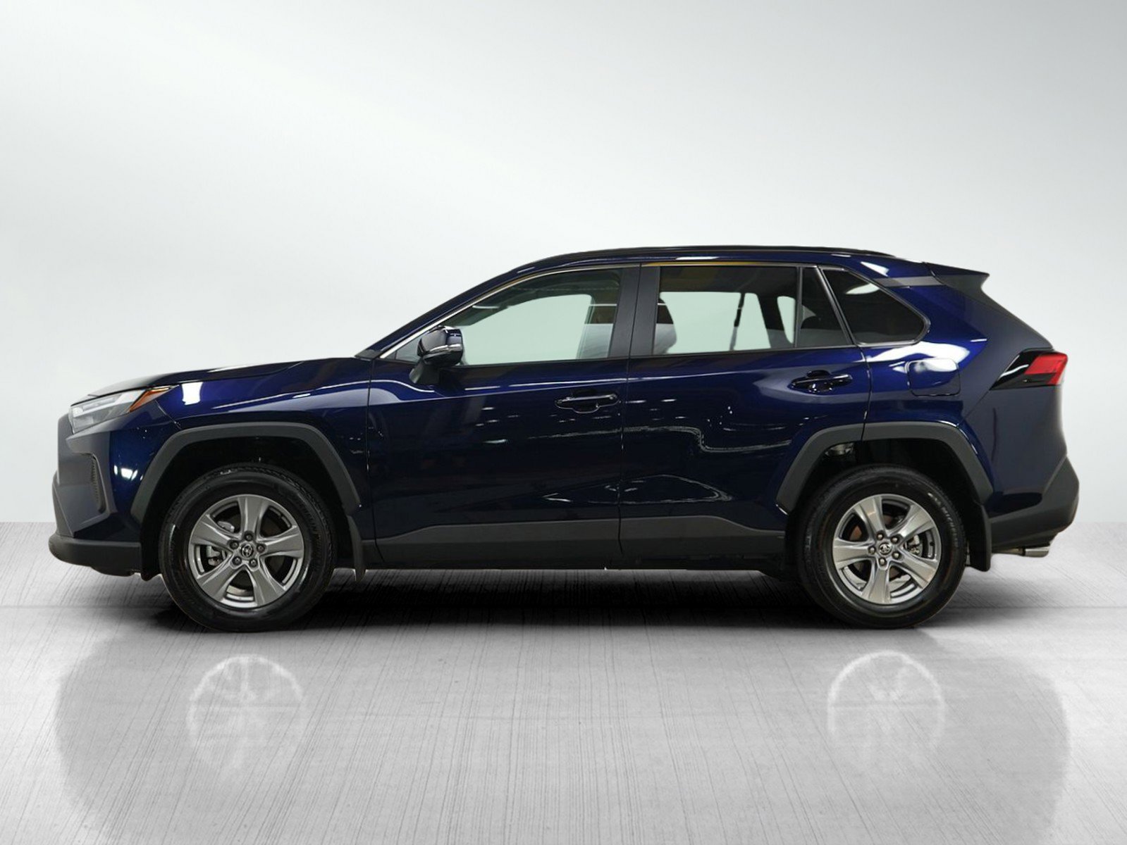 Used 2025 Toyota RAV4 XLE with VIN 2T3P1RFV3SW546924 for sale in Bloomington, Minnesota