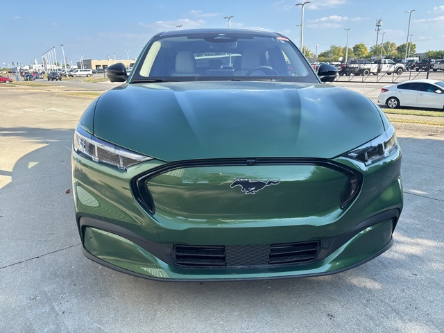 2025 Ford Mustang Mach-E Premium photo 3