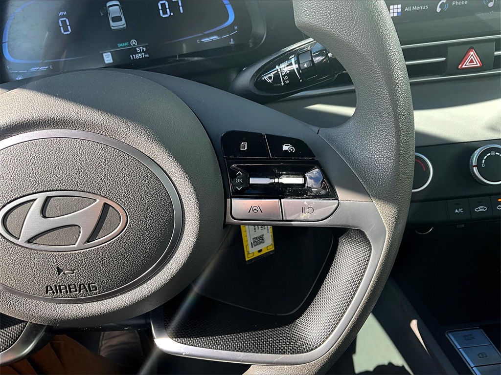 2024 Hyundai Elantra SE photo 20