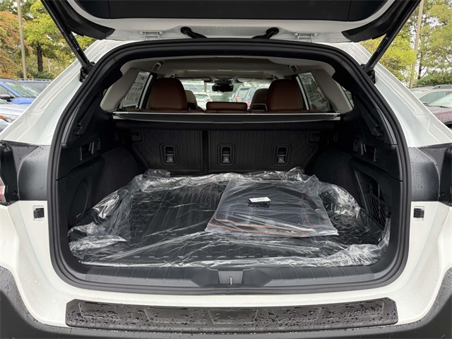 2025 Subaru Outback Touring XT photo 26