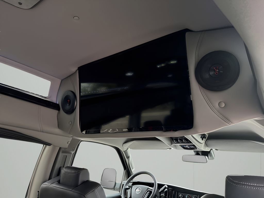 2025 Gmc Savana Cargo 2500 photo 15