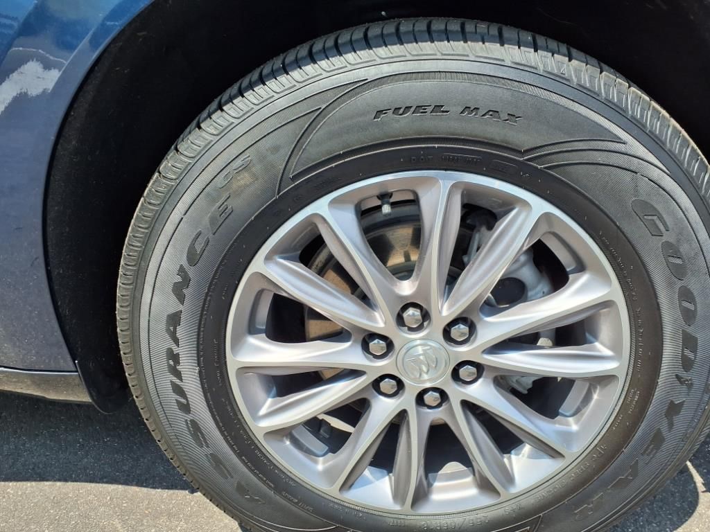 2022 Buick Enclave Essence photo 8