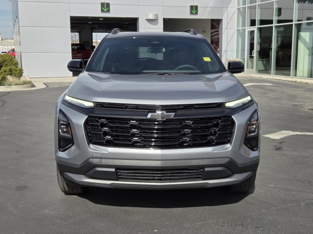 2025 Chevrolet Equinox LT photo 3