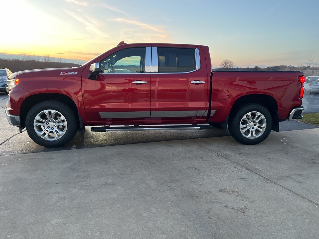 2022 Chevrolet Silverado LTZ photo 4