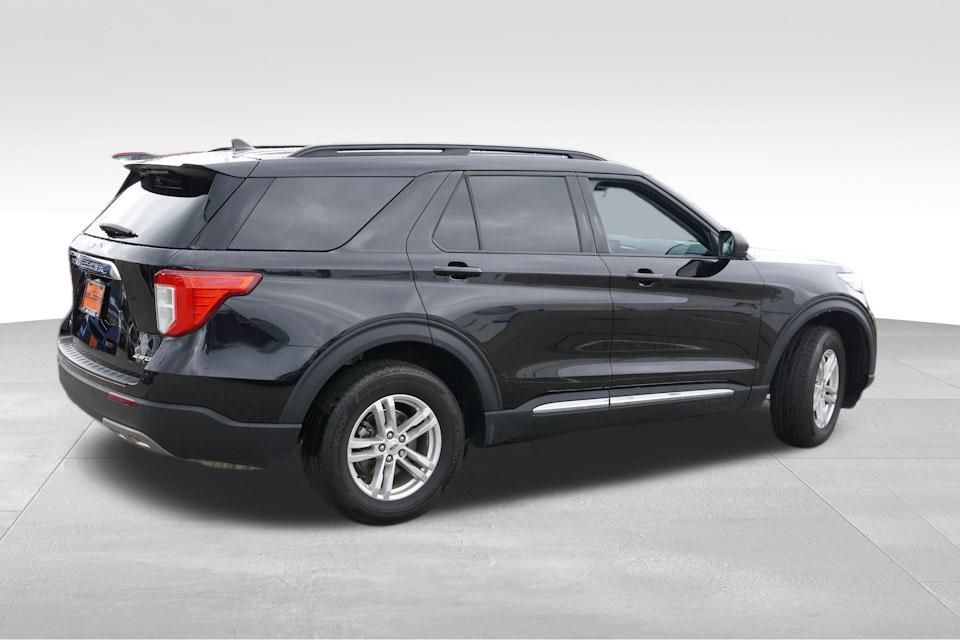 2023 Ford Explorer XLT photo 4