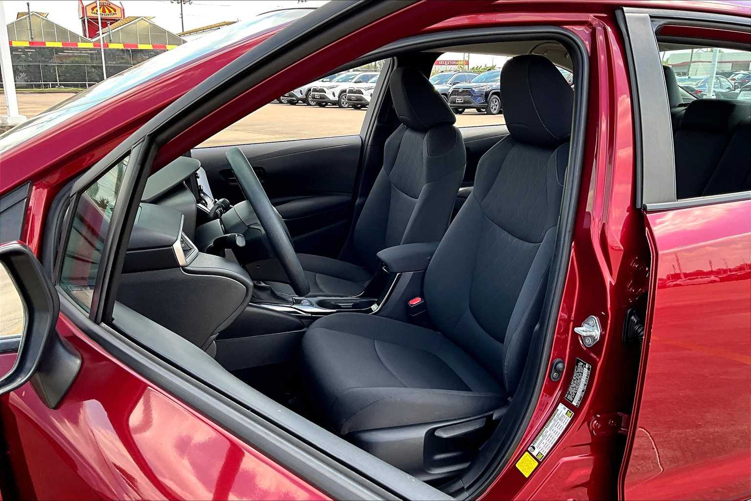 2022 Toyota Corolla LE photo 7