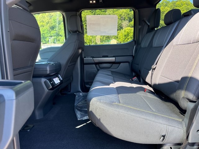 2025 Ford F-150 STX photo 14
