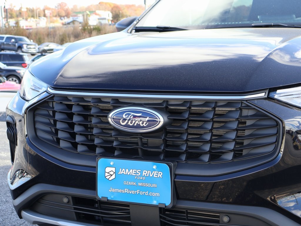 2026 Ford Escape Active photo 2