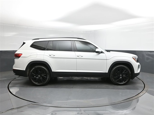 2026 Volkswagen Atlas SE Technology photo 19