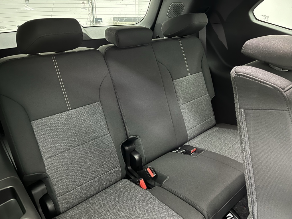 2025 Gmc Acadia Elevation photo 25