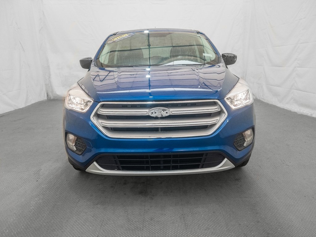 Used 2019 Ford Escape SE with VIN 1FMCU9GD4KUA97256 for sale in Ypsilanti, MI