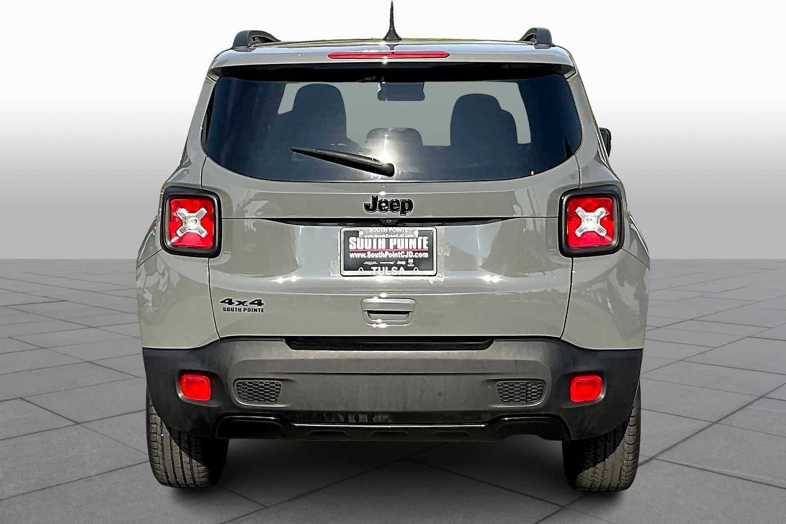 2022 Jeep Renegade Altitude photo 4
