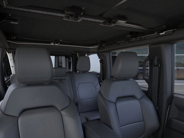 2025 Ford Bronco Outer Banks photo 13