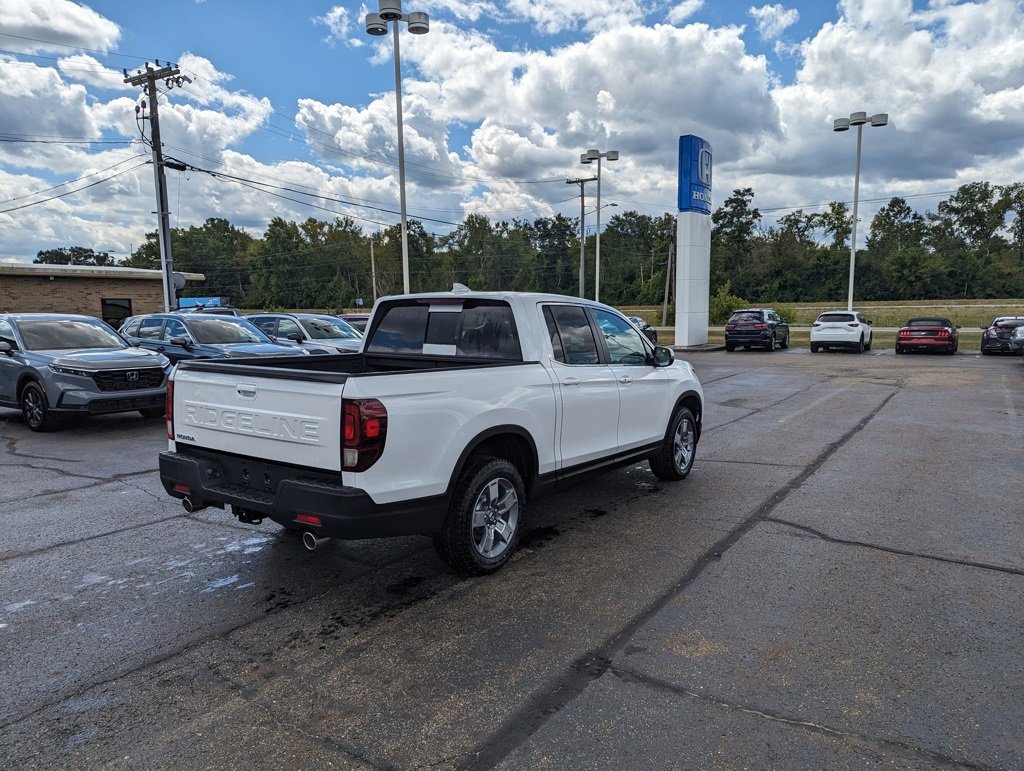 2025 Honda Ridgeline RTL photo 2