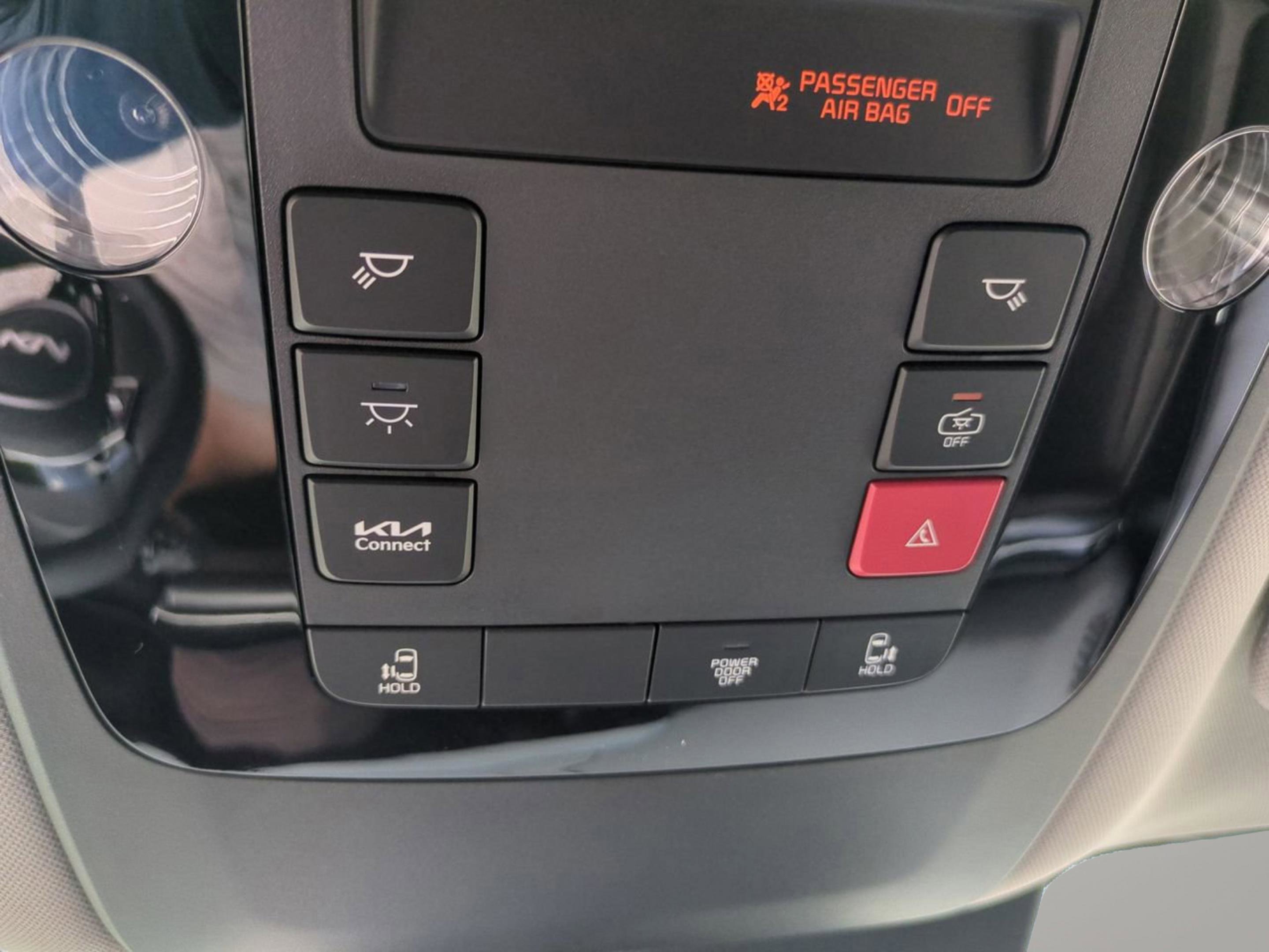 2026 Kia Carnival LXS photo 22