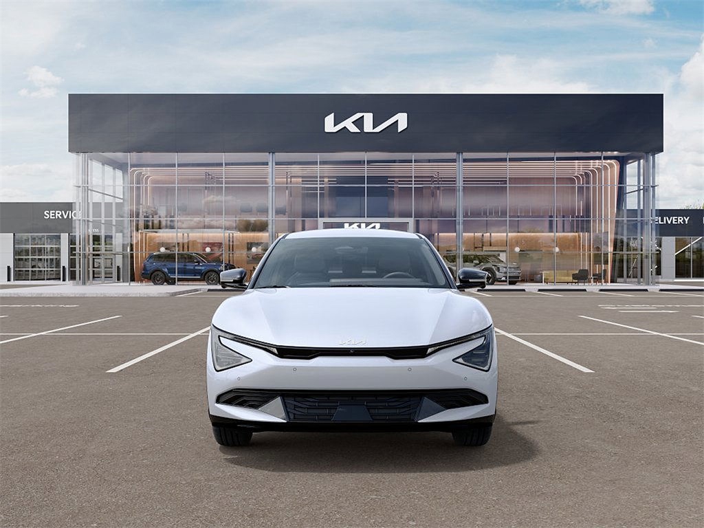 2025 Kia EV6 Light photo 2