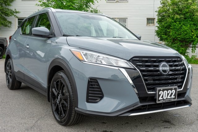 2022 Nissan Kicks SV photo 4